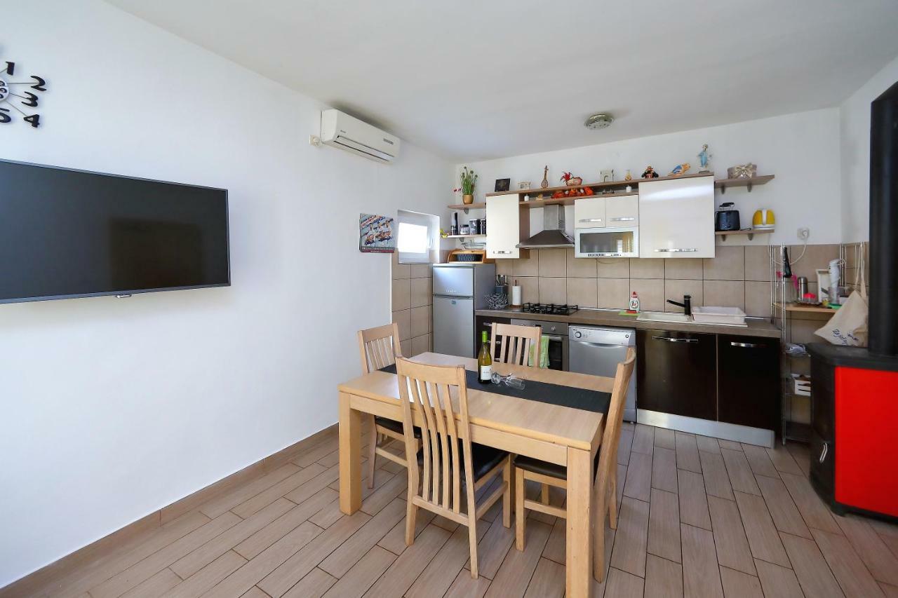 Holiday House Andrija 比比涅 外观 照片