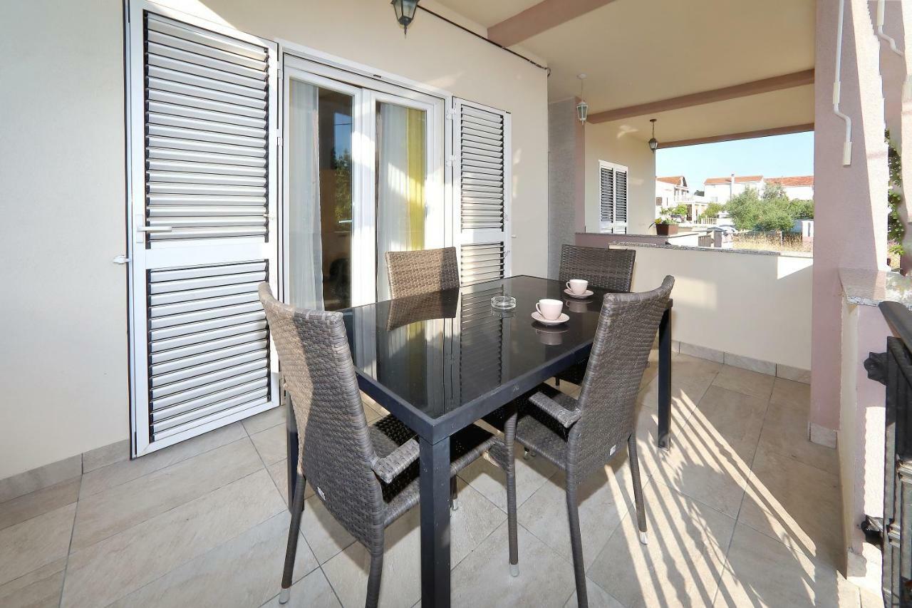 Holiday House Andrija 比比涅 外观 照片