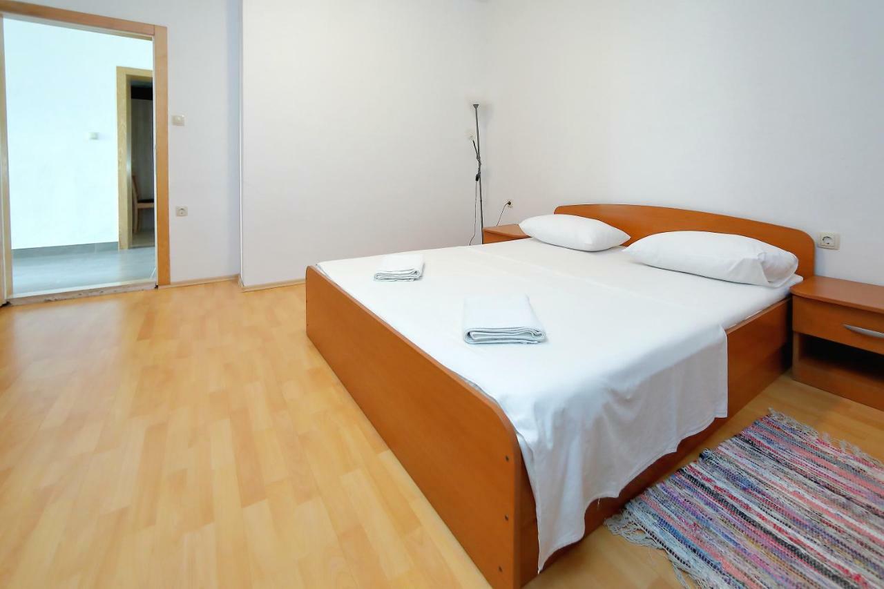 Holiday House Andrija 比比涅 外观 照片